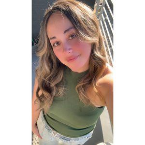 Meet your Posher, Brooke